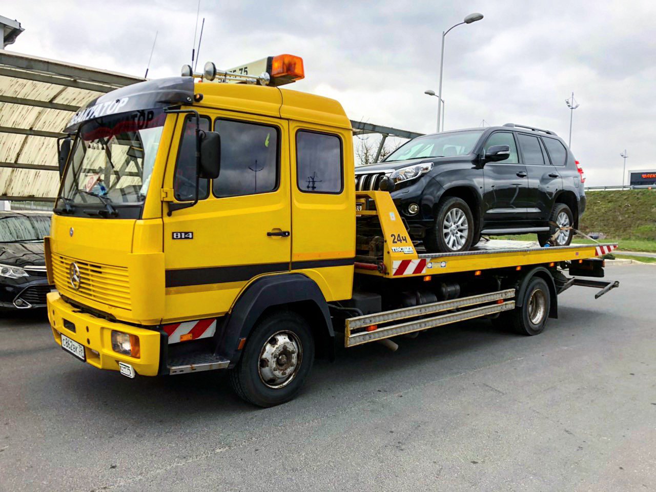 Servicios de grúa en Valencia - Benidorm y alrededores — Asistencia fiable de Vivaltaller